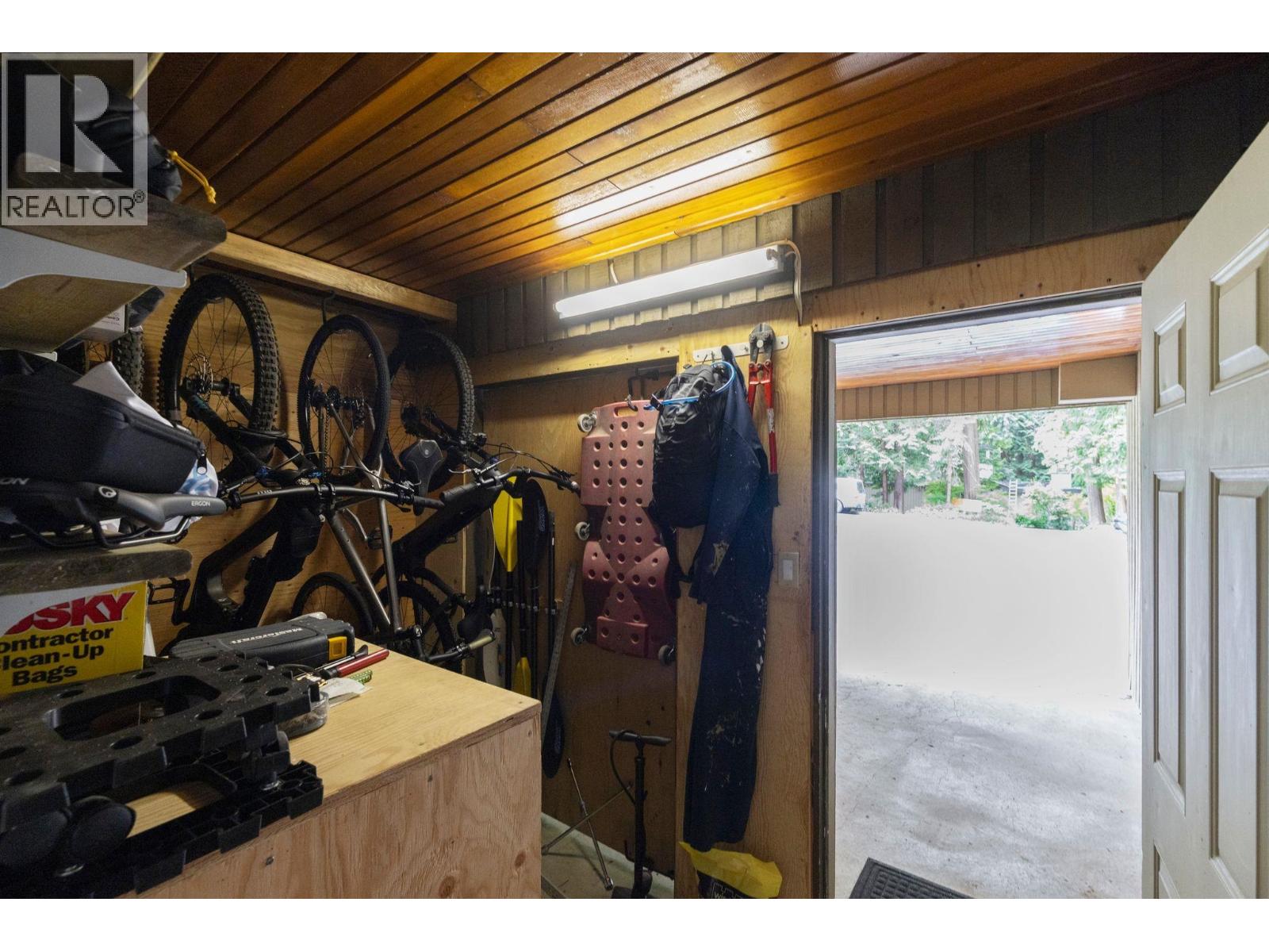 676 Wellington Drive, North Vancouver, British Columbia  V7K 1K7 - Photo 37 - R3127998