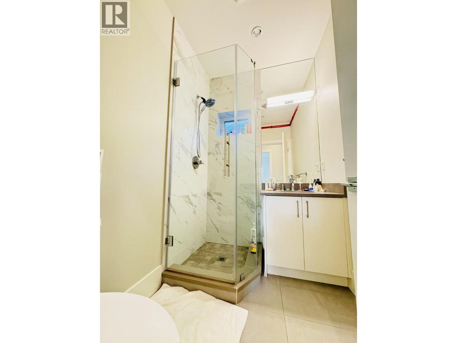 3000 W 15 Avenue, Vancouver, British Columbia  V6K 3A5 - Photo 13 - R3128037