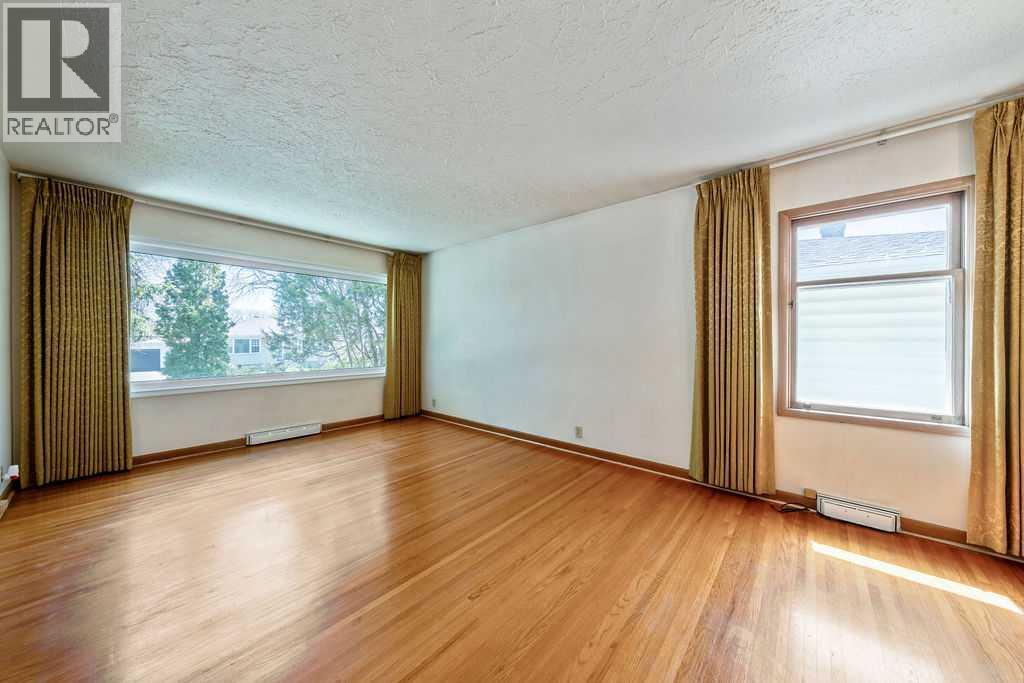 1447 Renfrew Drive NE, Calgary, Alberta  T2E 5J4 - Photo 3 - A2310914