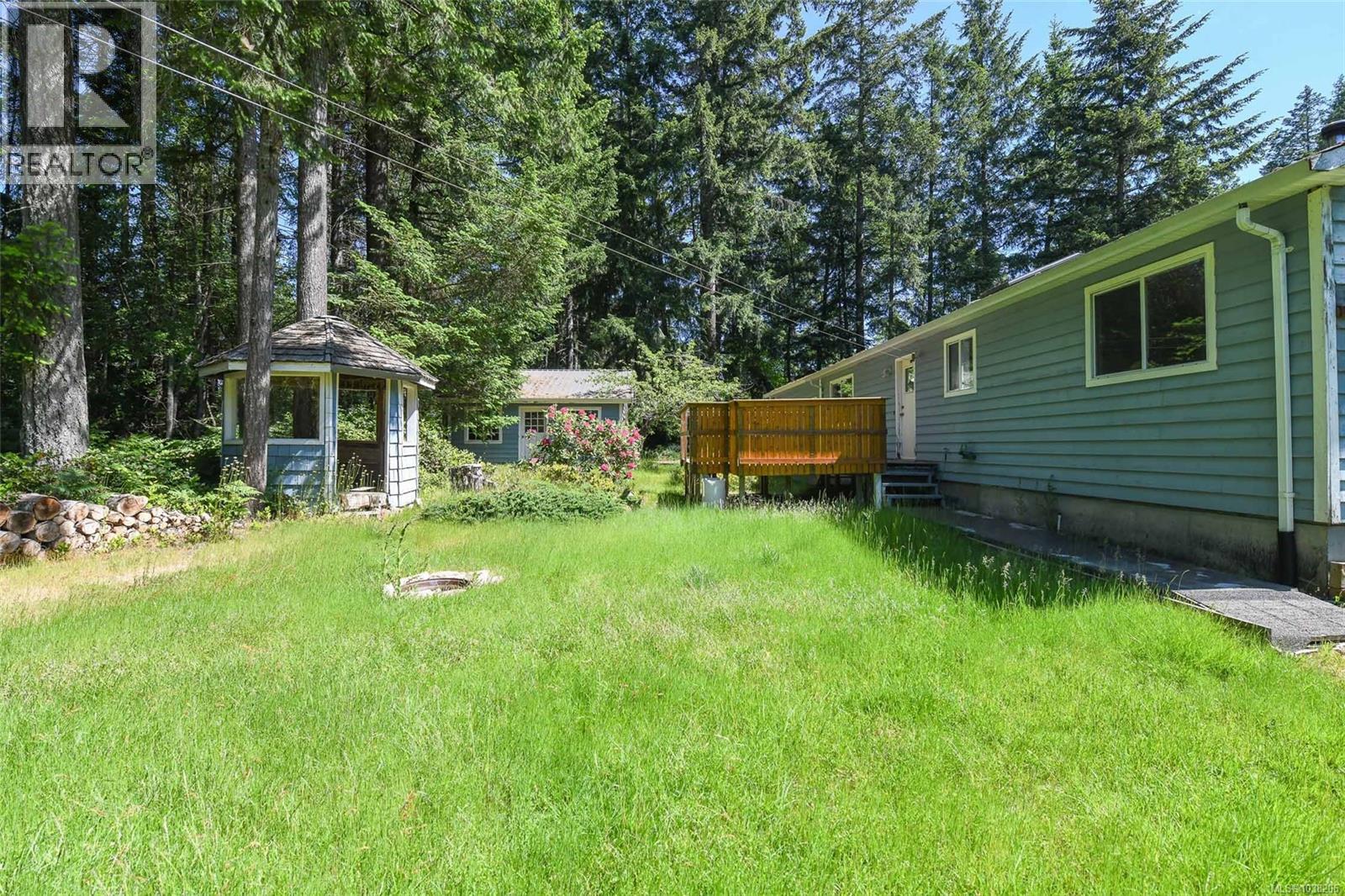 2410 Huband Rd, Courtenay, British Columbia  V9J 1L6 - Photo 15 - 1038206