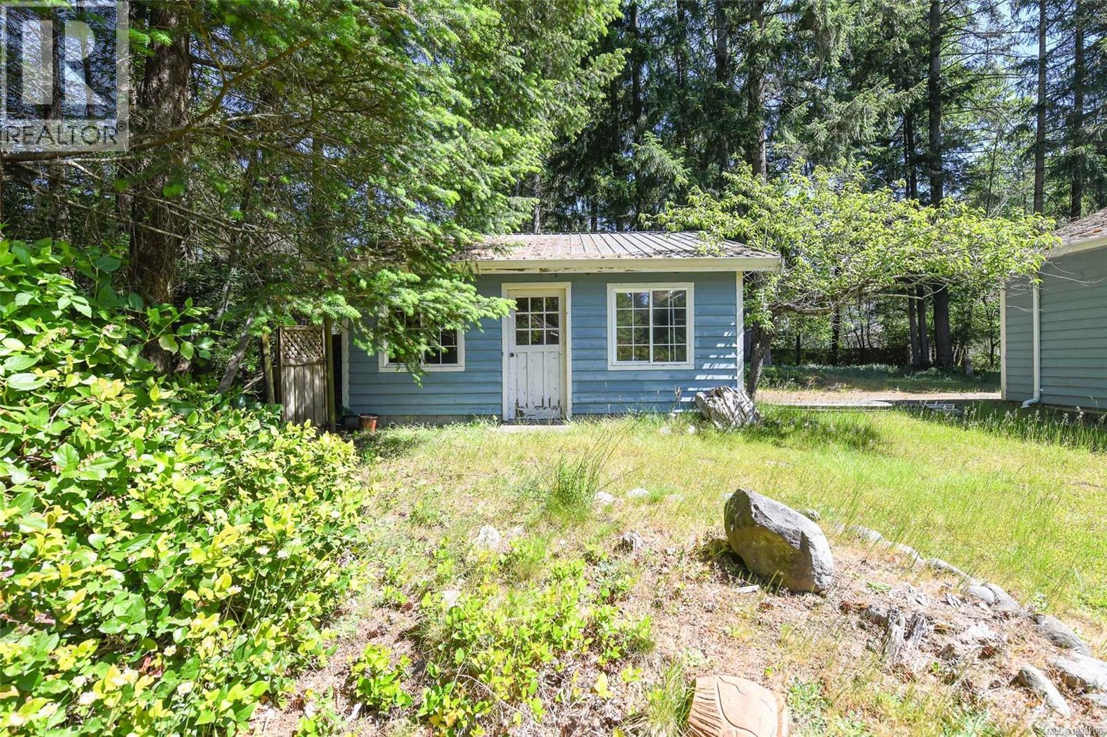 2410 Huband Rd, Courtenay, British Columbia  V9J 1L6 - Photo 9 - 1038206