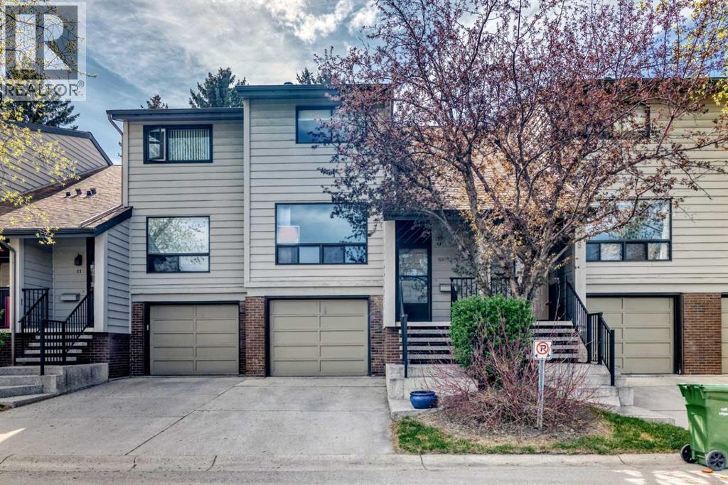 10, 3302 50 Street NW, Calgary, Alberta  T3A 2C6 - Photo 1 - A2311838