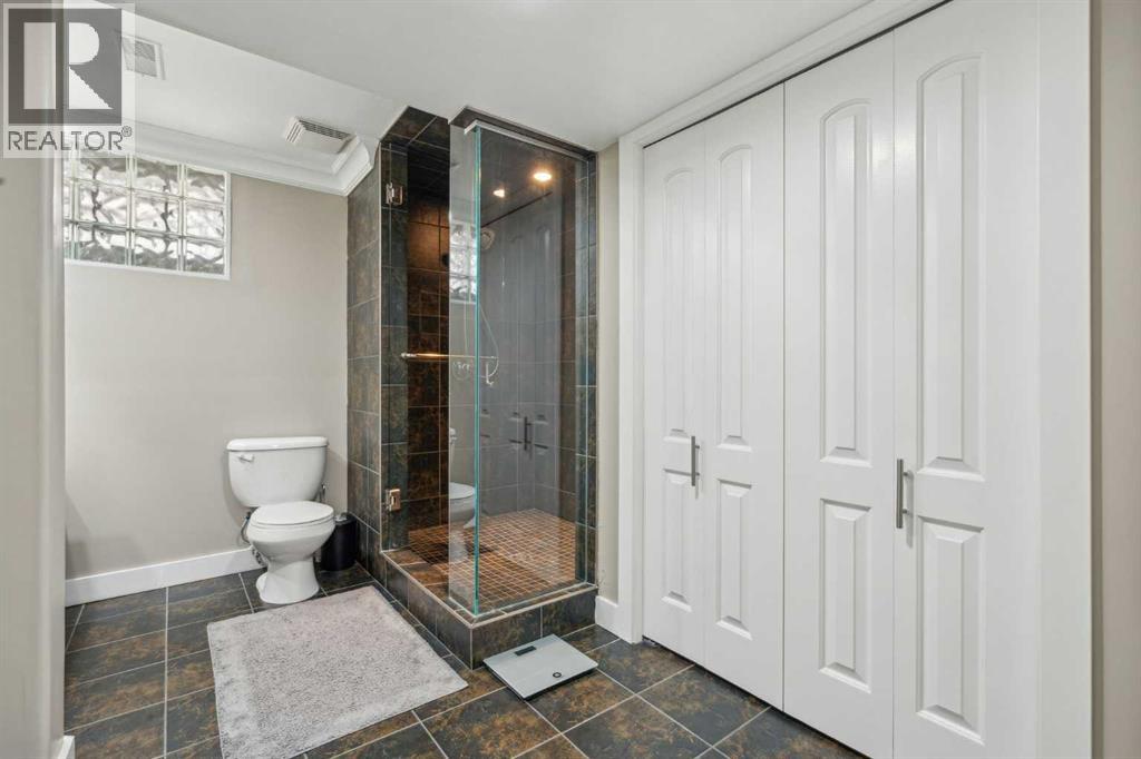 25 Manor Road SW, Calgary, Alberta  T2V 2A1 - Photo 38 - A2312510