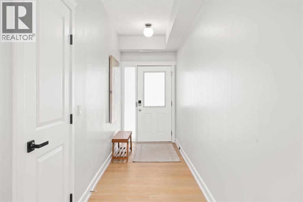 525 5 Street NE, Calgary, Alberta  T2E 3W6 - Photo 2 - A2312576