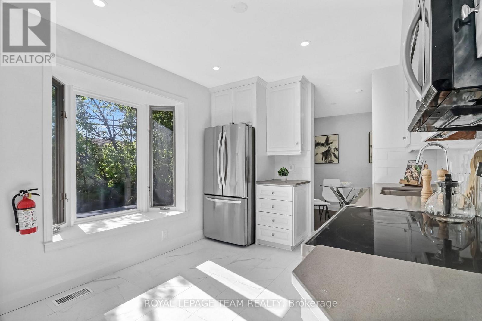 2317 Elmira Drive, Ottawa, Ontario  K2C 1H3 - Photo 9 - X13175794