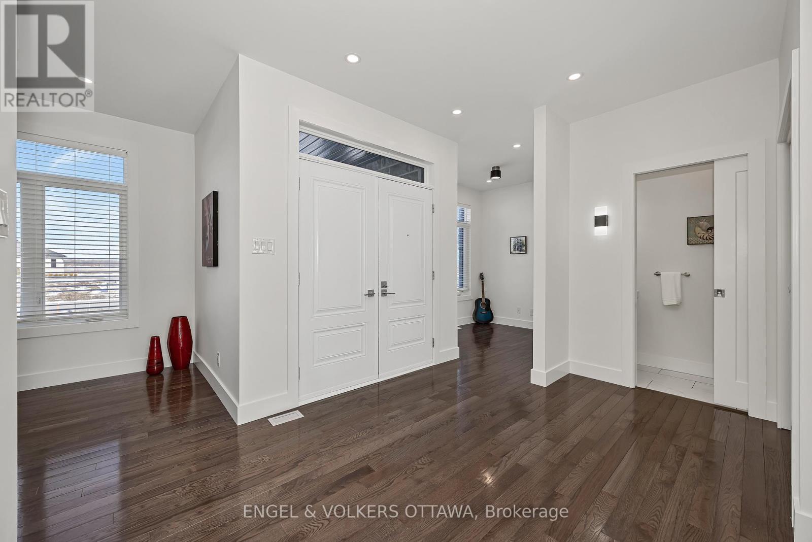 19 Synergy Way, Ottawa, Ontario  K2W 0K3 - Photo 3 - X12953158