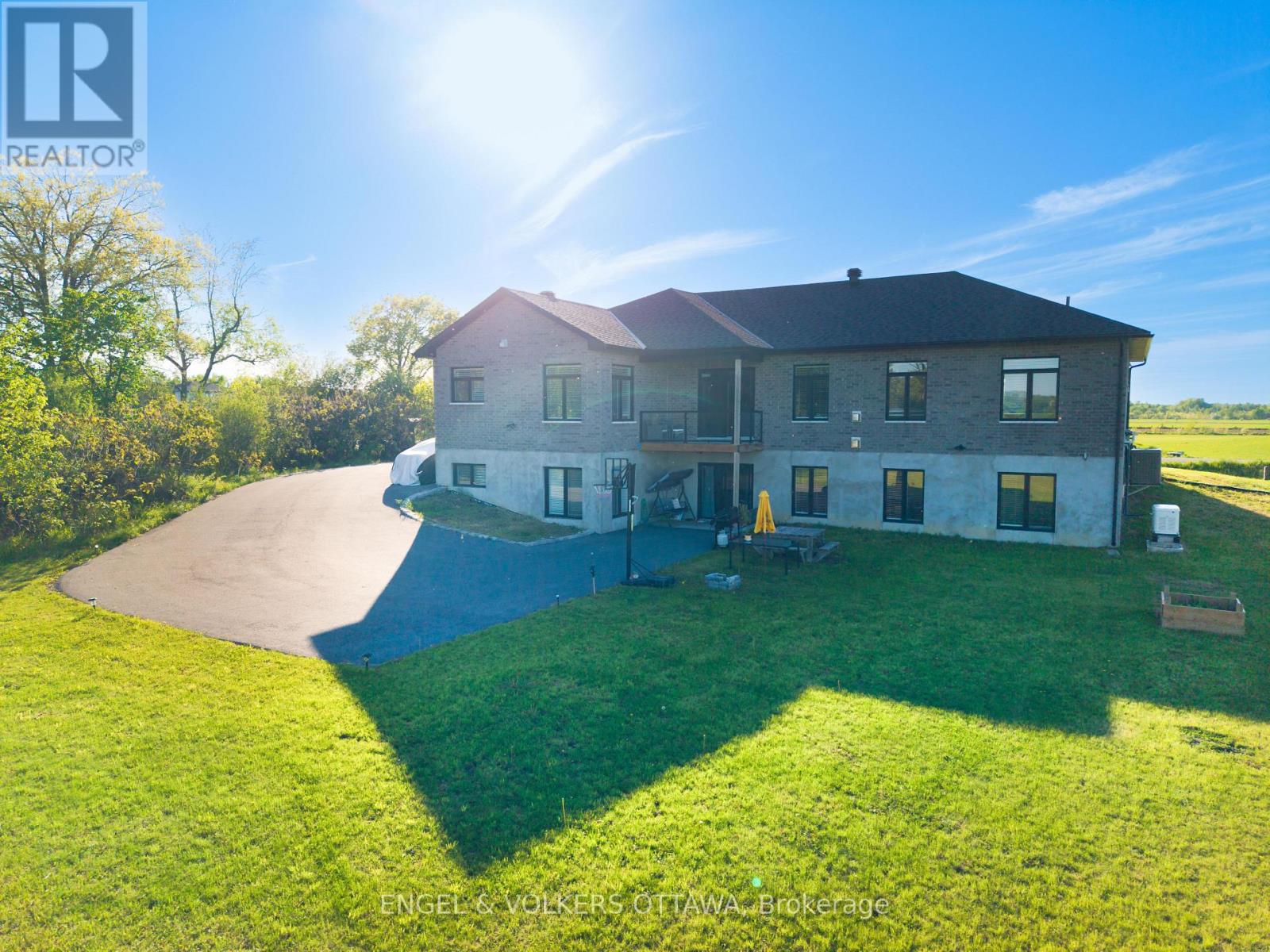 19 Synergy Way, Ottawa, Ontario  K2W 0K3 - Photo 45 - X12953158