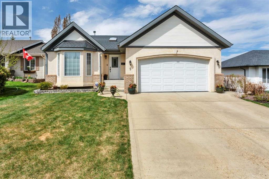 5 Fawn Close, Sylvan Lake, Alberta  T4S 1X4 - Photo 1 - A2314284