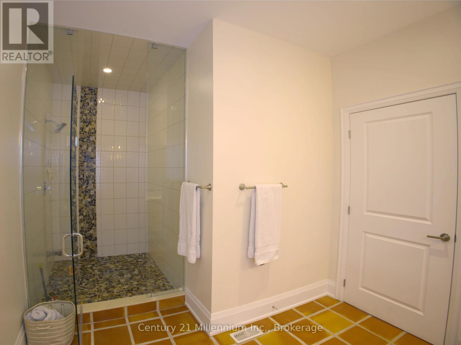 108 Creekwood Court, Blue Mountains, Ontario  L9Y 0V1 - Photo 15 - X13154024