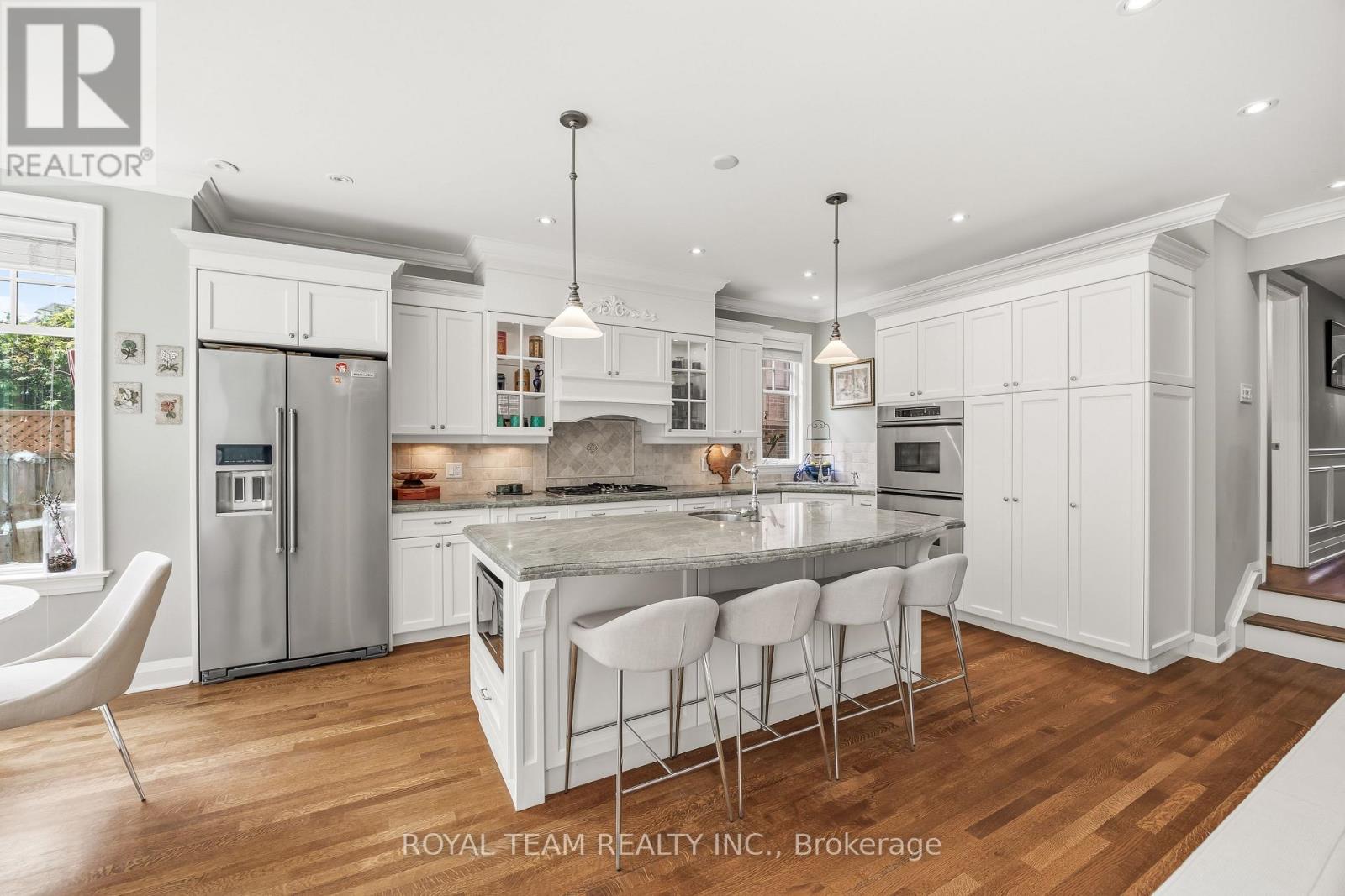 107 Esgore Drive, Toronto, Ontario  M5M 3S1 - Photo 8 - C13175756