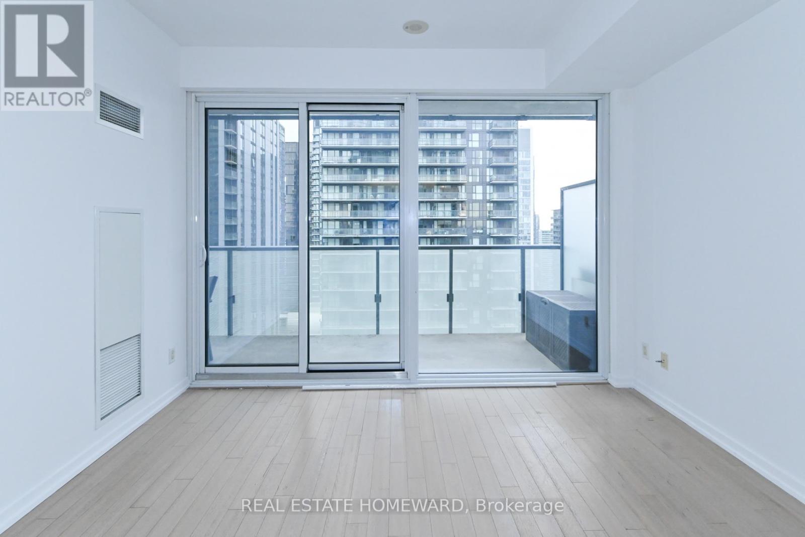 3207 - 101 Peter Street W, Toronto, Ontario  M5V 0G6 - Photo 5 - C13175808