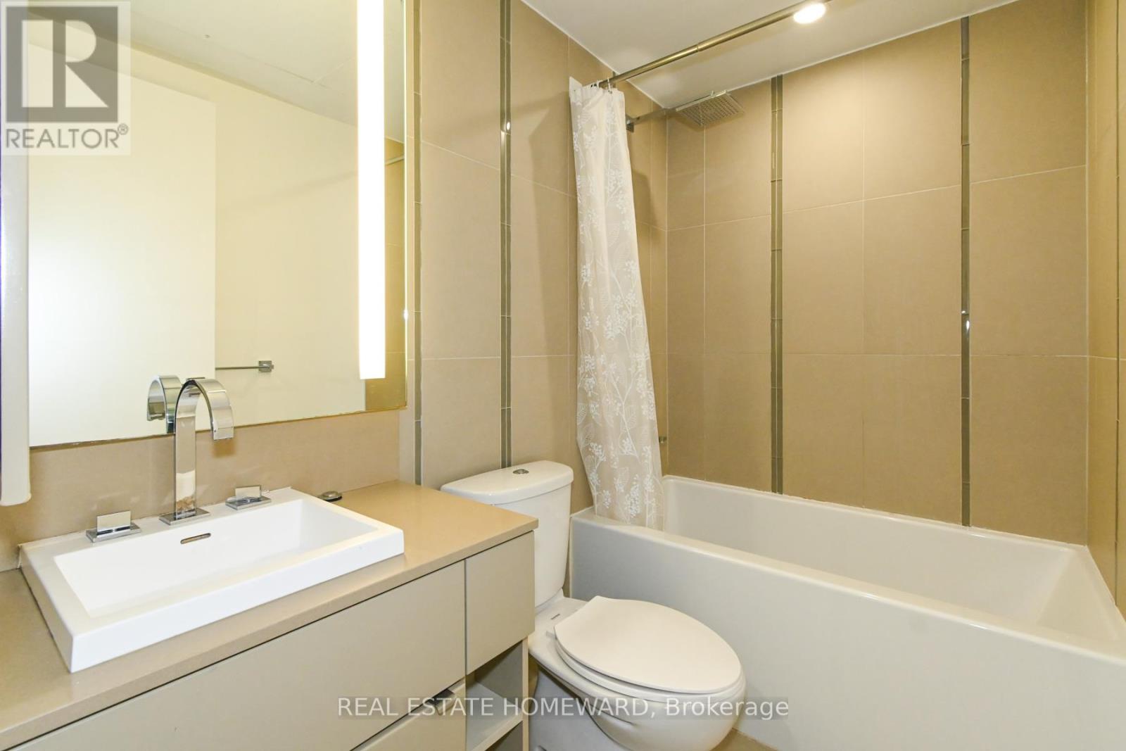 3207 - 101 Peter Street W, Toronto, Ontario  M5V 0G6 - Photo 7 - C13175808