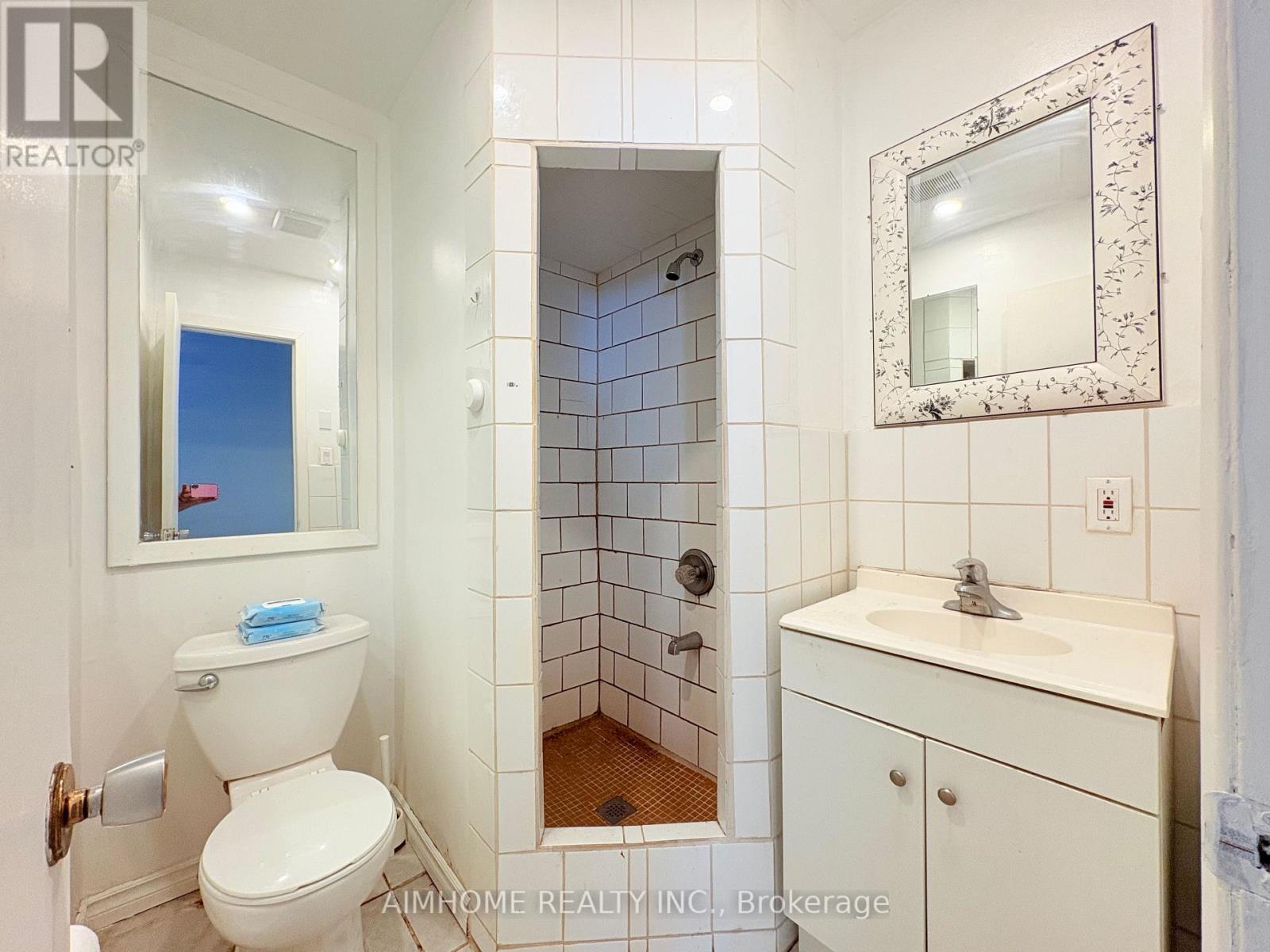 70 Micmac Crescent, Toronto, Ontario  M2H 2K2 - Photo 7 - C13175822
