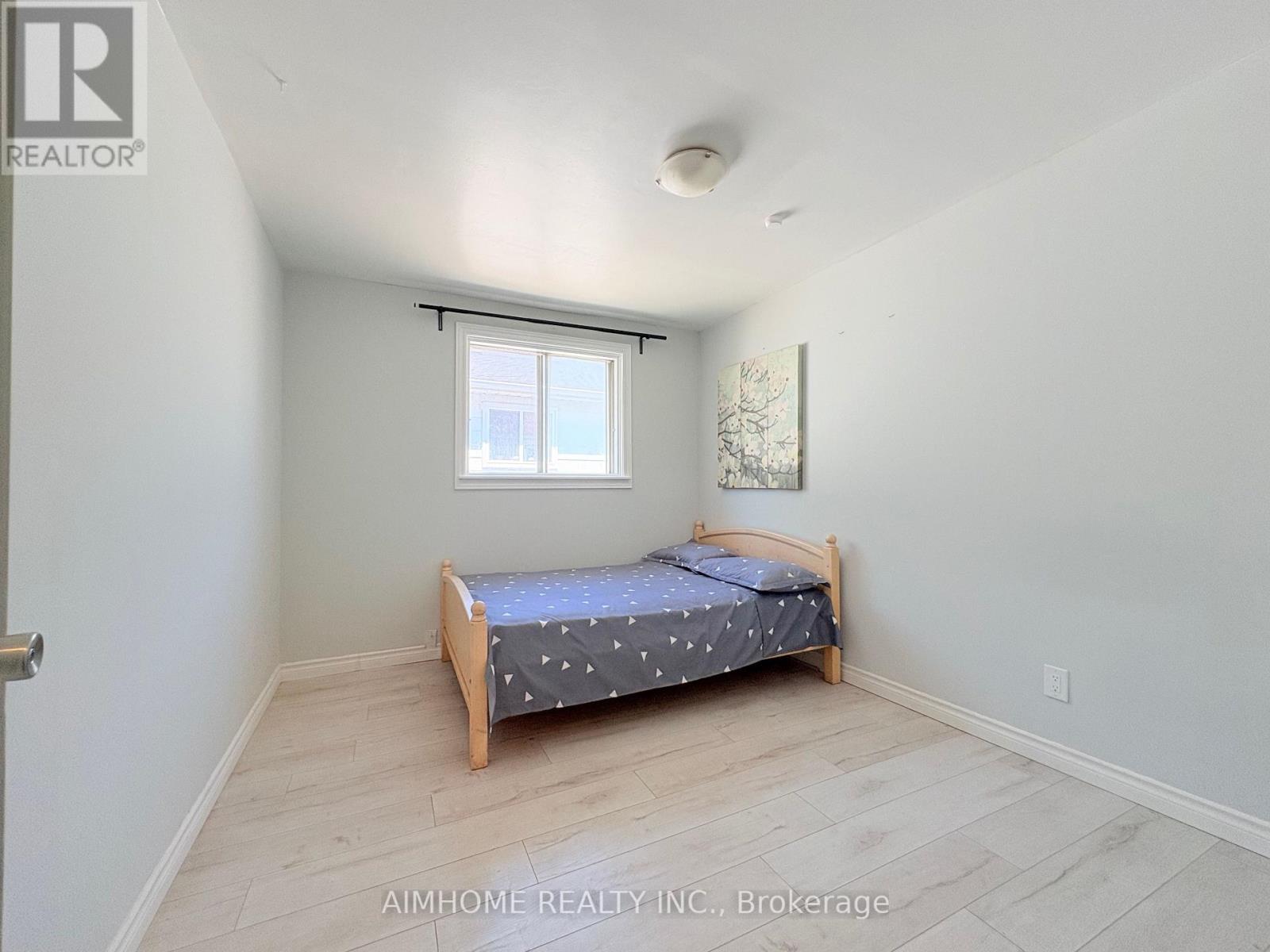 70 Micmac Crescent, Toronto, Ontario  M2H 2K2 - Photo 8 - C13175822