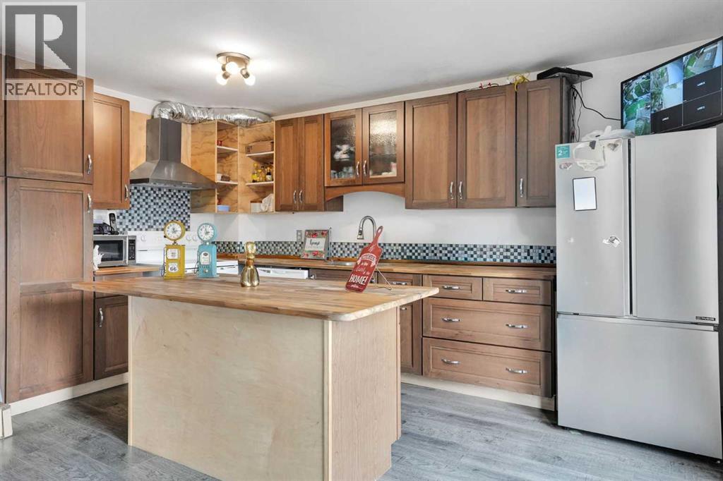 32 Taraglen Place Ne, Calgary, Alberta  T3J 2N4 - Photo 8 - A2311362