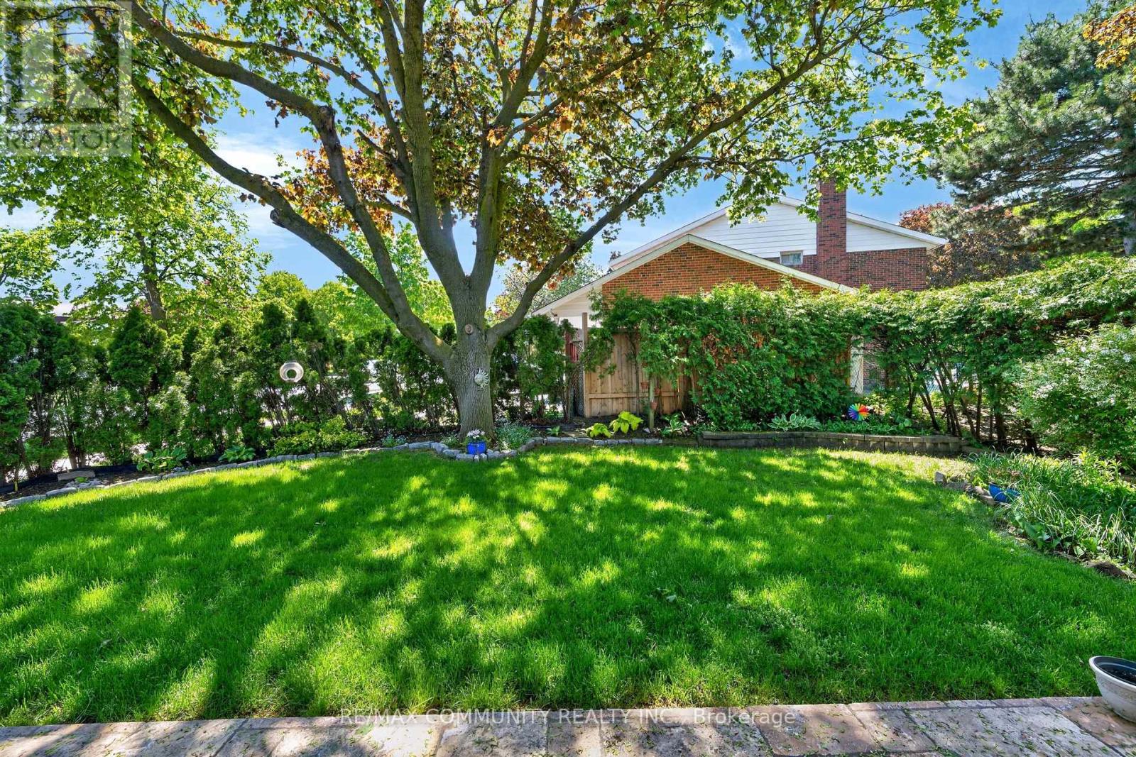 588 Huntingwood Drive, Toronto, Ontario  M1W 1G8 - Photo 38 - E13175732