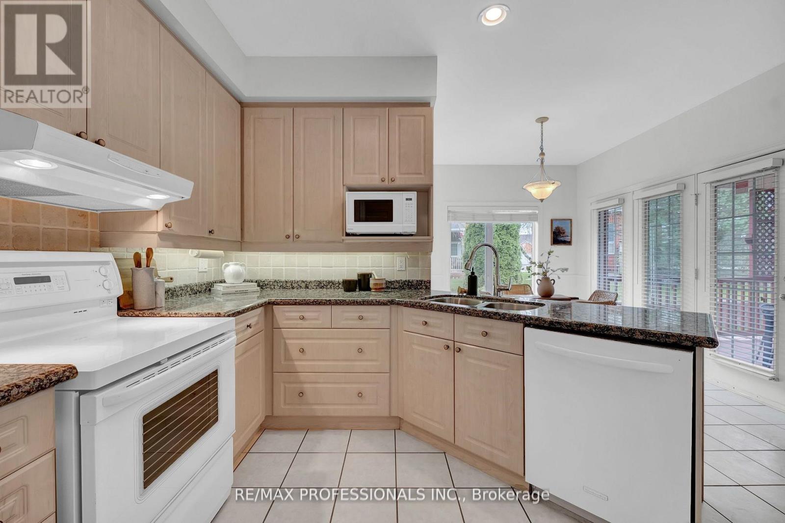 96 Waterbury Crescent, Scugog, Ontario  L9L 1S2 - Photo 7 - E13175740