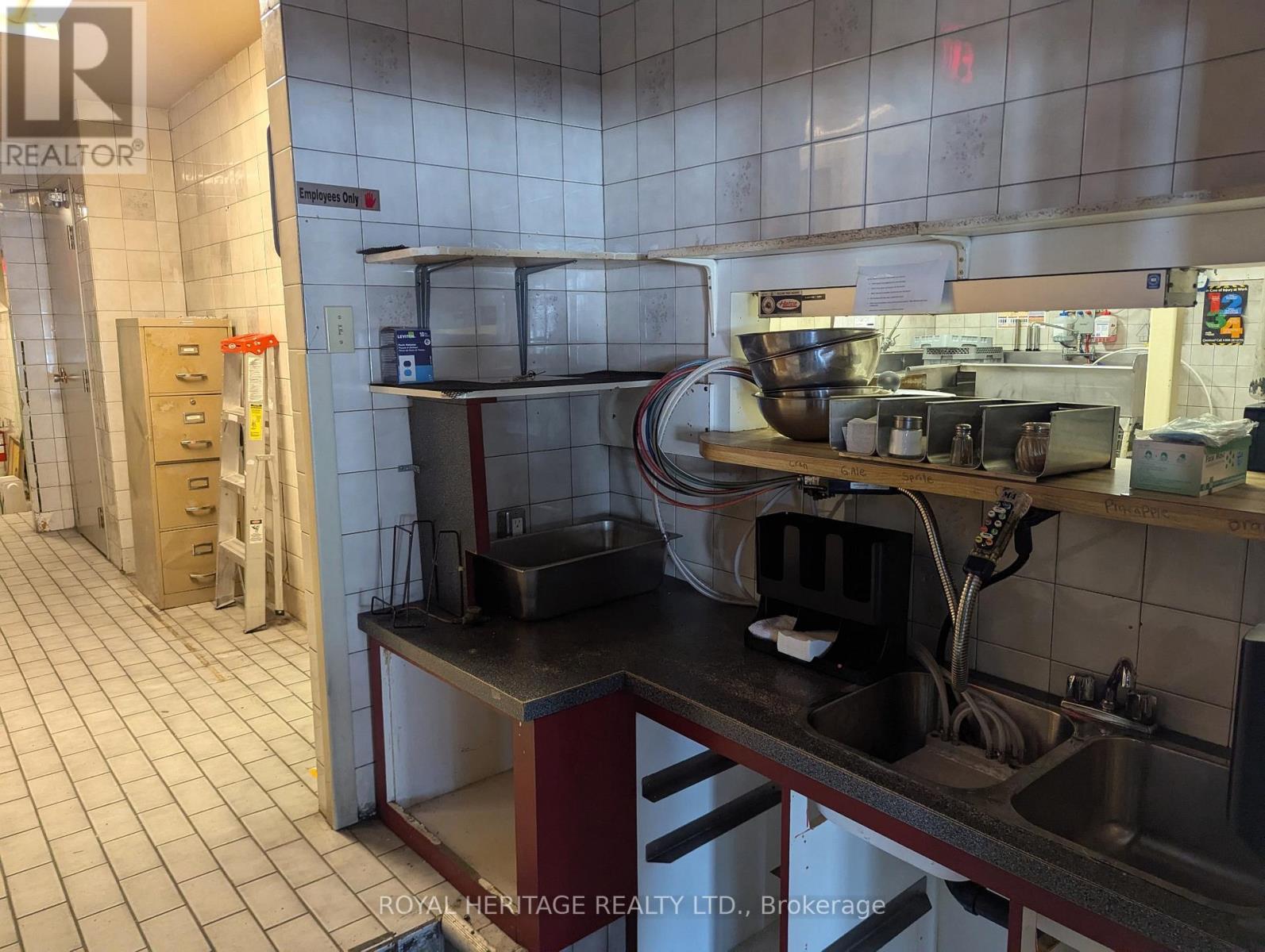 504 Simcoe Street S, Oshawa, Ontario  L1H 4J8 - Photo 17 - E13175764