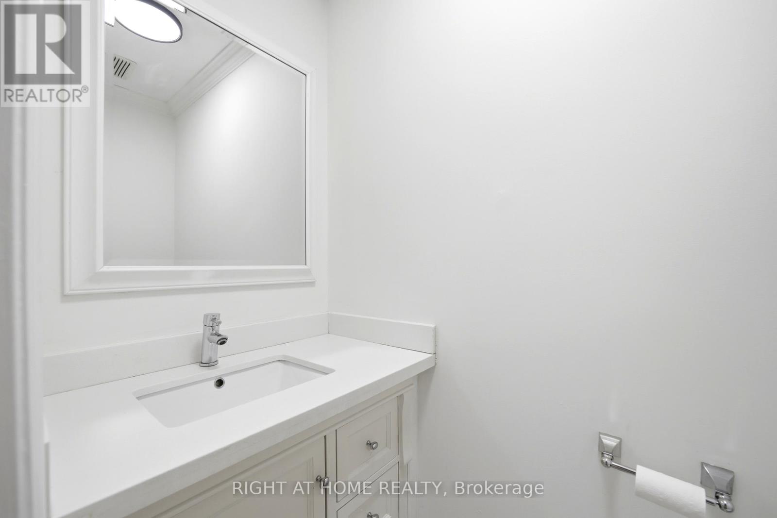 36 Ravenview Drive, Whitby, Ontario  L1R 1Y2 - Photo 7 - E13175800