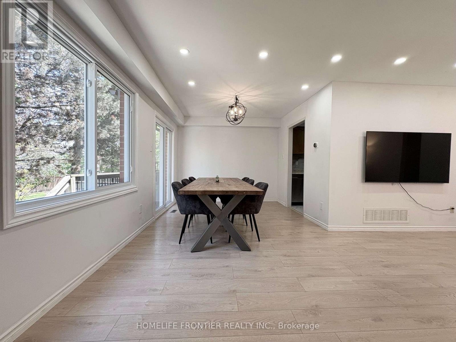 745 Caradonna Crescent, Newmarket, Ontario  L3X 1W5 - Photo 13 - N13175778