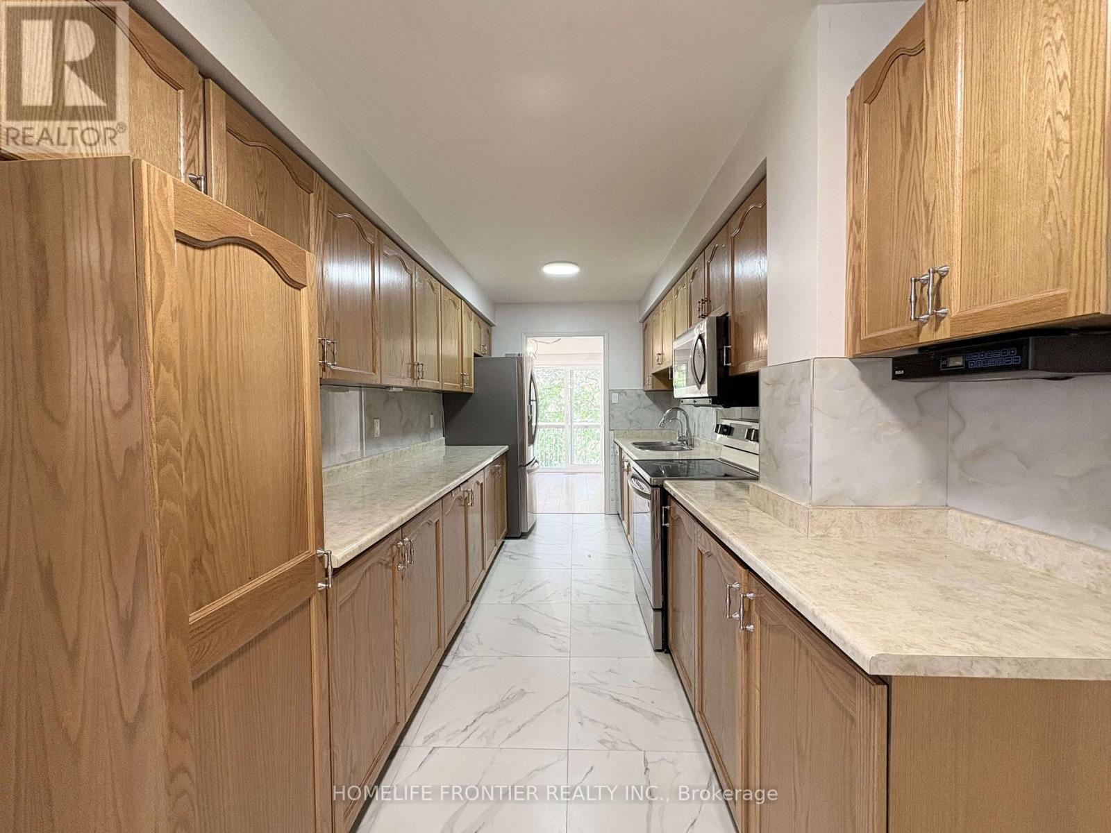 745 Caradonna Crescent, Newmarket, Ontario  L3X 1W5 - Photo 8 - N13175778