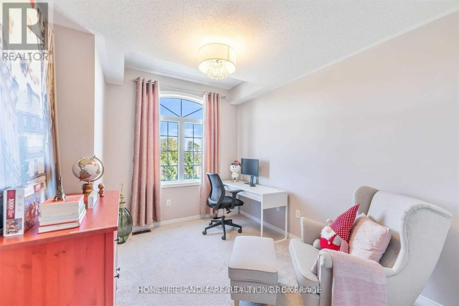 1268 Mccron Crescent, Newmarket, Ontario  L3X 0C7 - Photo 13 - N13175850