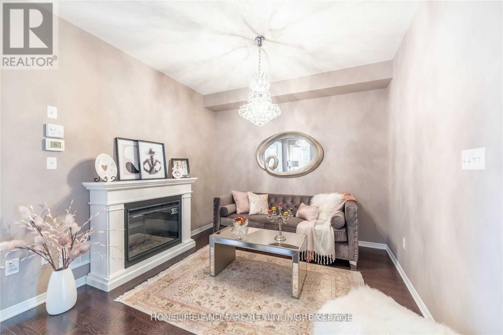 1268 Mccron Crescent, Newmarket, Ontario  L3X 0C7 - Photo 4 - N13175850