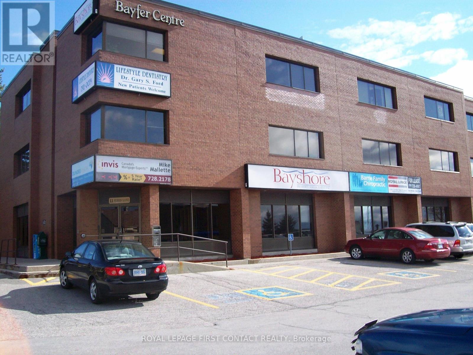STUDIO 2 - 11 FERRIS LANE, Barrie, Ontario