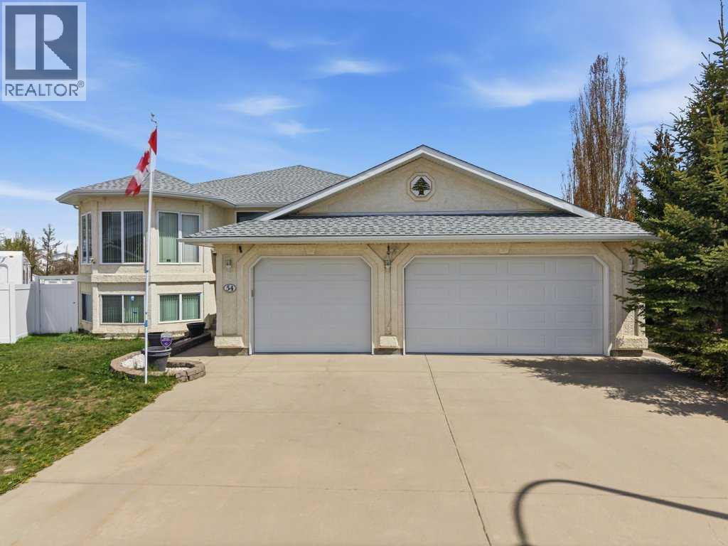 54 Lord Close, Red Deer, Alberta  T4R 2R8 - Photo 2 - A2314580