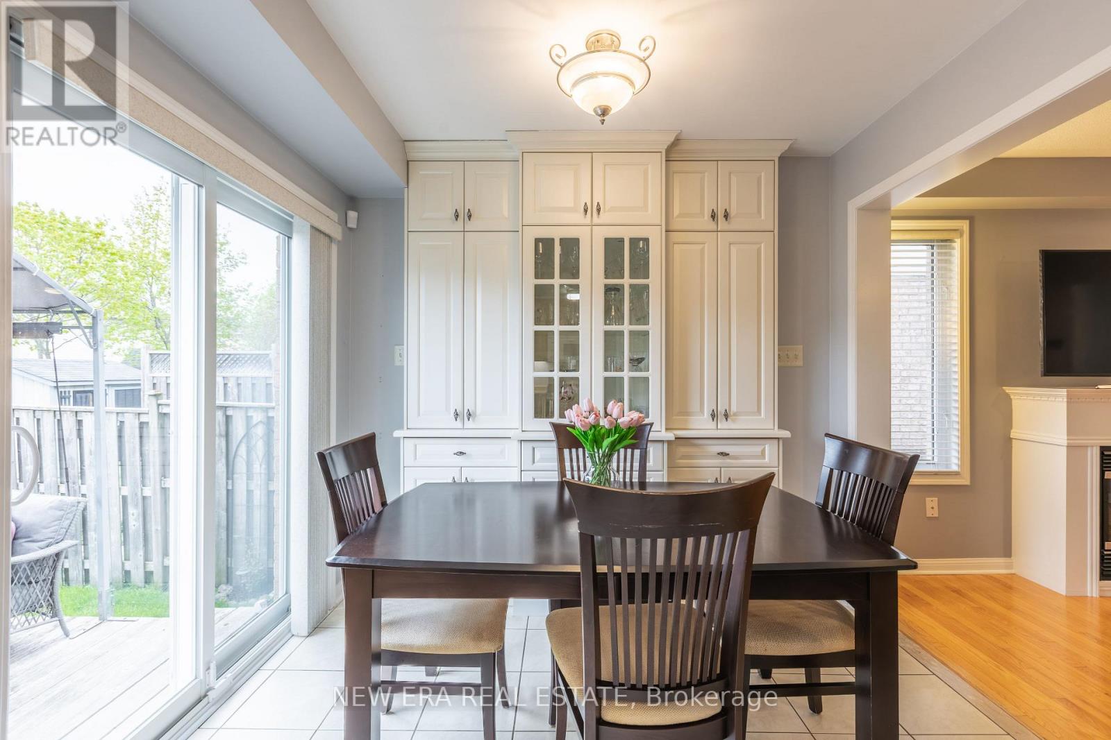 7 Catkins Crescent, Whitby, Ontario  L1R 3A2 - Photo 6 - E13136160