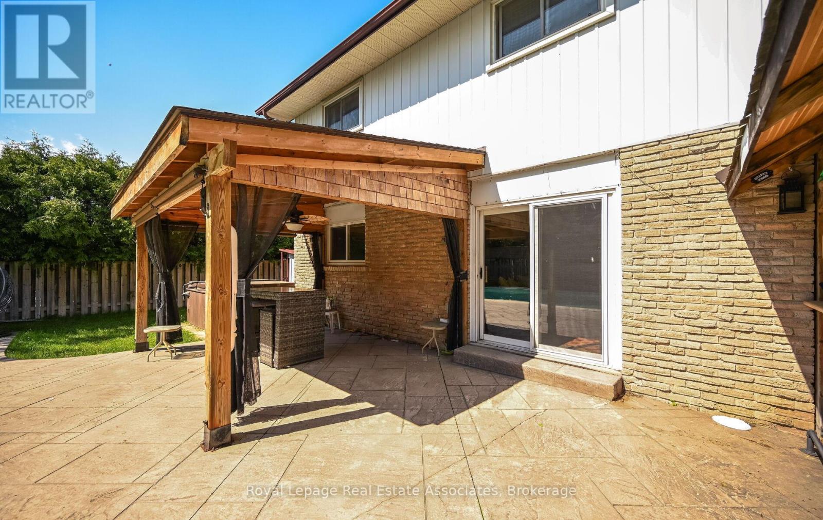 10 Charing Drive, Mississauga, Ontario  L5N 1E9 - Photo 35 - W13175724