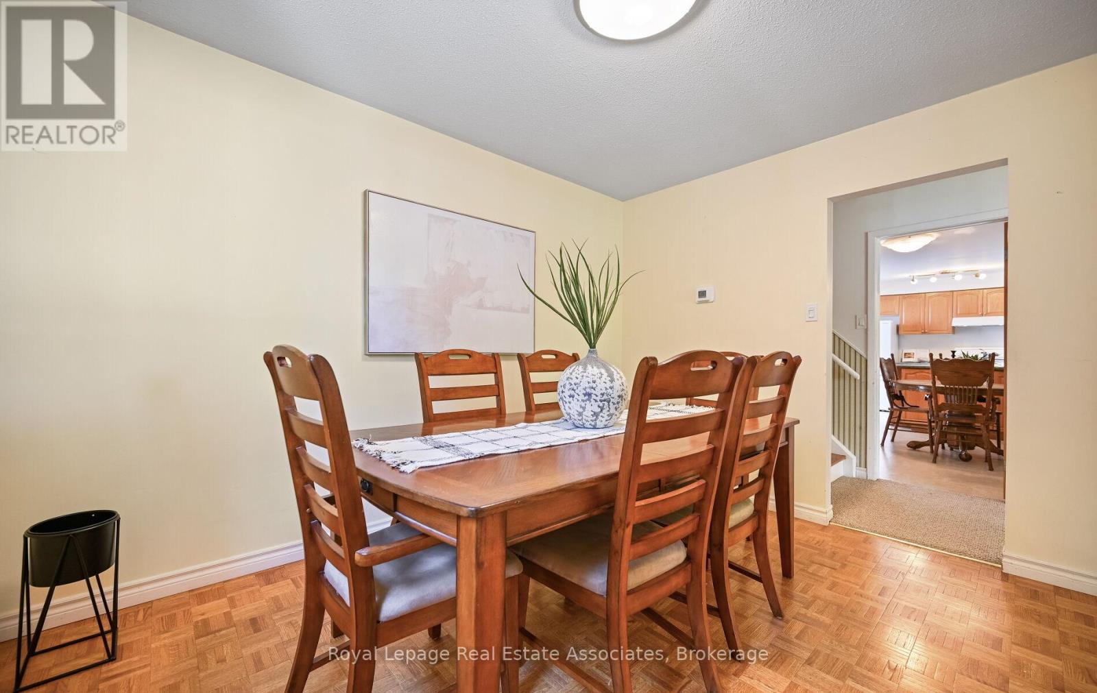 10 Charing Drive, Mississauga, Ontario  L5N 1E9 - Photo 9 - W13175724