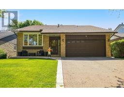 10 CHARING DRIVE, Mississauga, Ontario