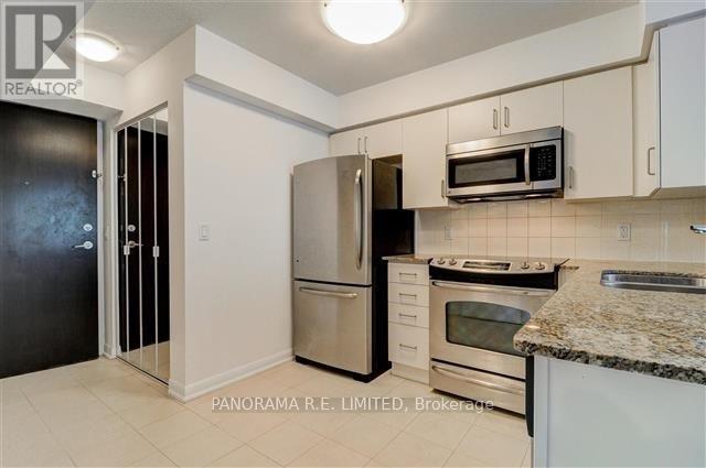 1005 - 215 Sherway Gardens Road, Toronto, Ontario  M9C 0A4 - Photo 5 - W13175768