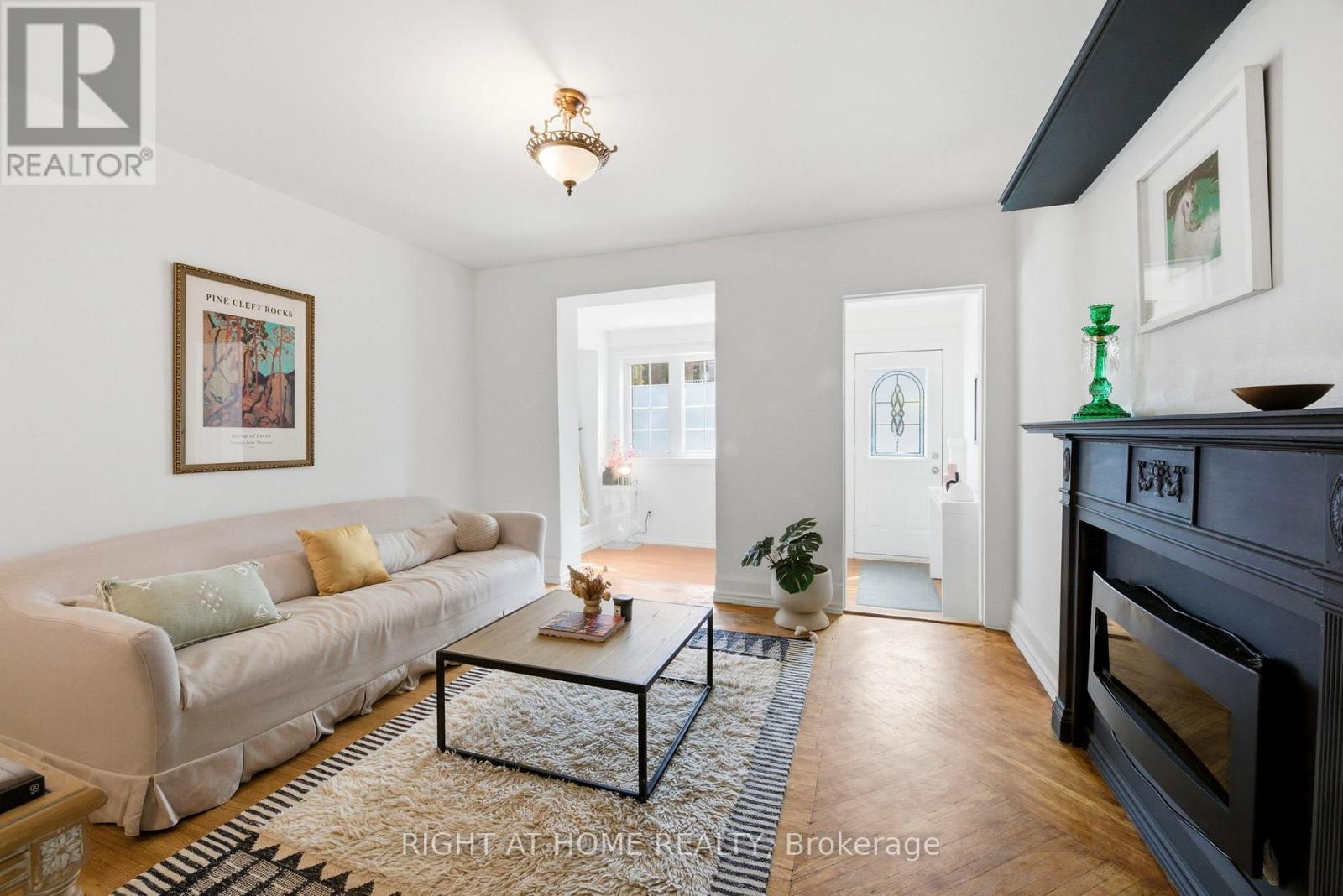 78 PRESCOTT AVENUE, Toronto, Ontario