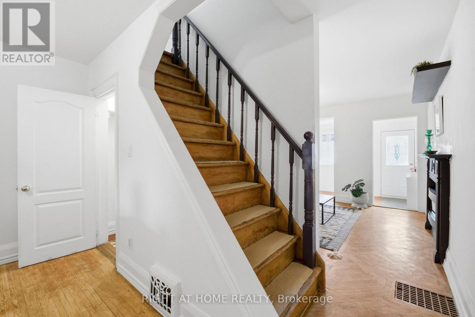 78 Prescott Avenue, Toronto, Ontario  M6N 3G5 - Photo 14 - W13175770