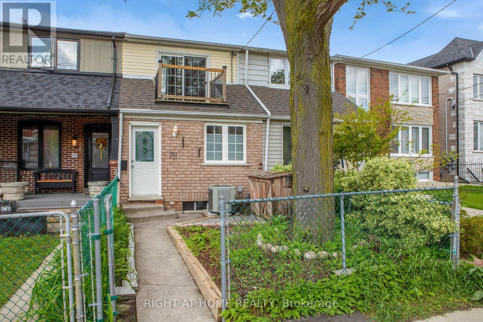 78 Prescott Avenue, Toronto, Ontario  M6N 3G5 - Photo 3 - W13175770