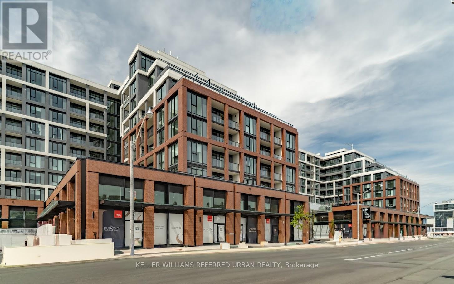 702 - 858 DUPONT STREET, Toronto, Ontario