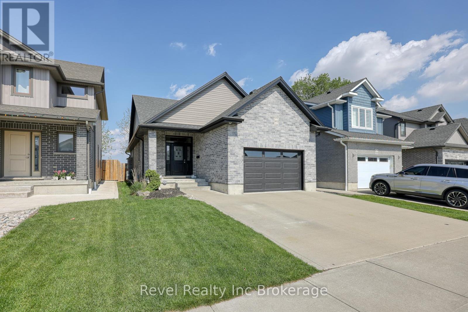1072 Alberni Road, Woodstock, Ontario  N4T 0C3 - Photo 2 - X13176078