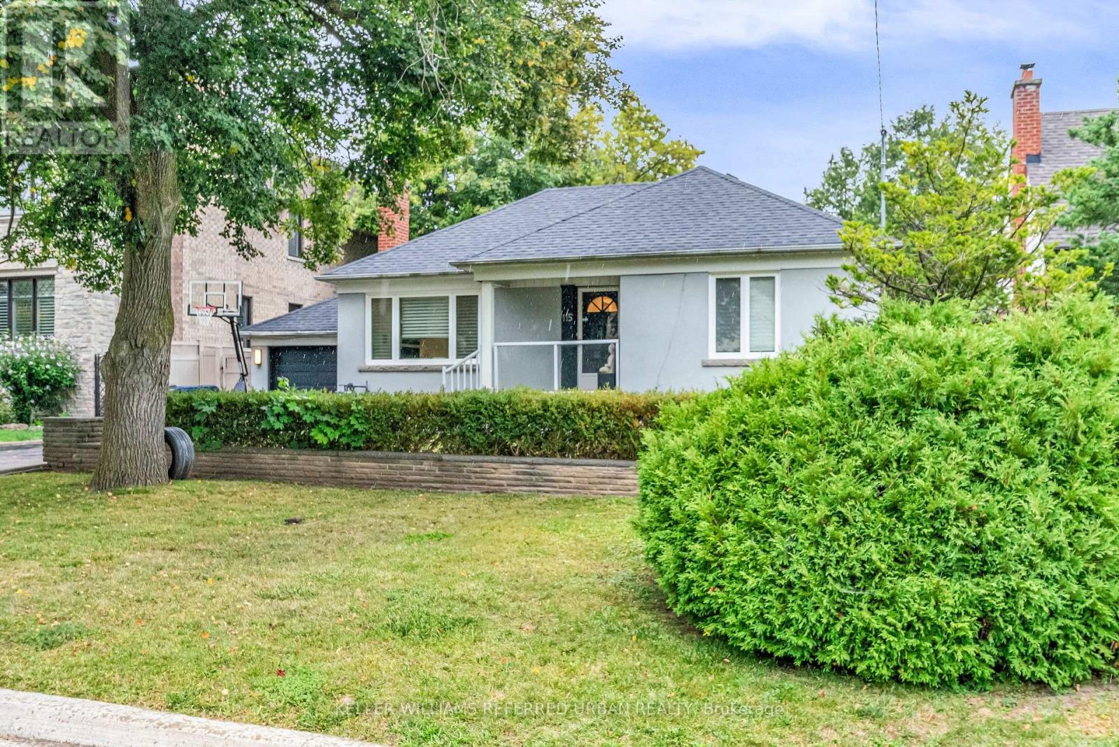 115 ASHBOURNE DRIVE, Toronto, Ontario