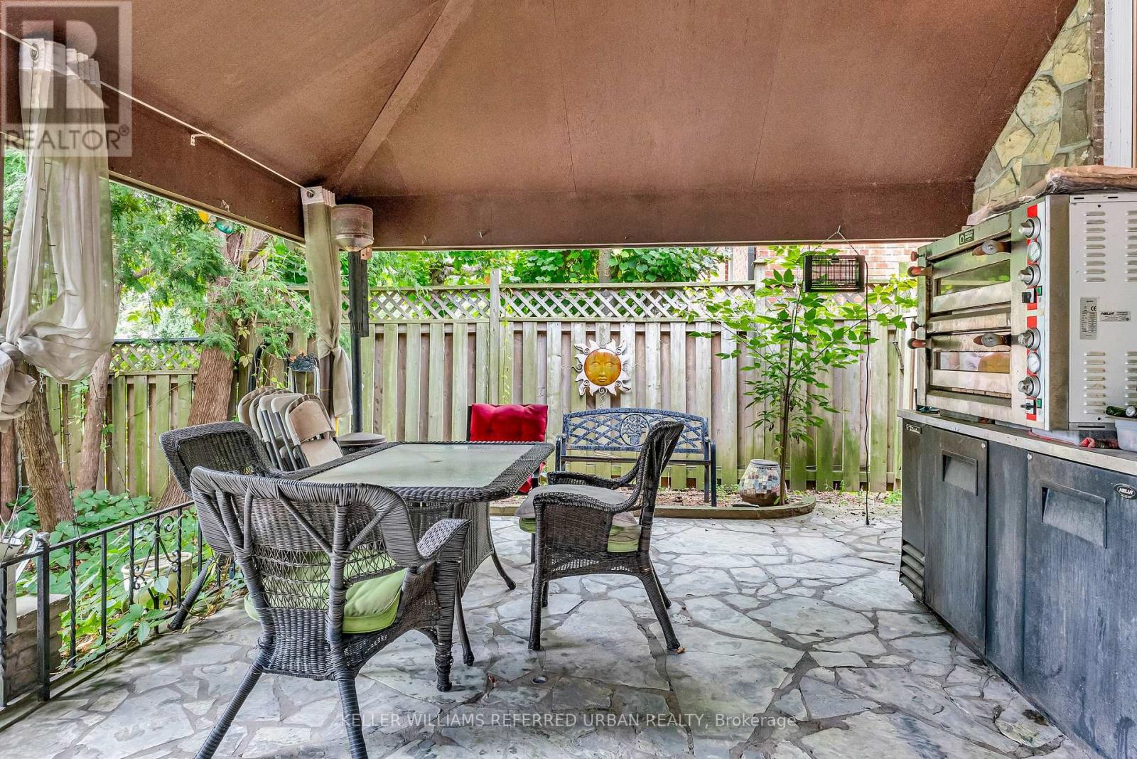 115 Ashbourne Drive, Toronto, Ontario  M9B 4H9 - Photo 26 - W13175834