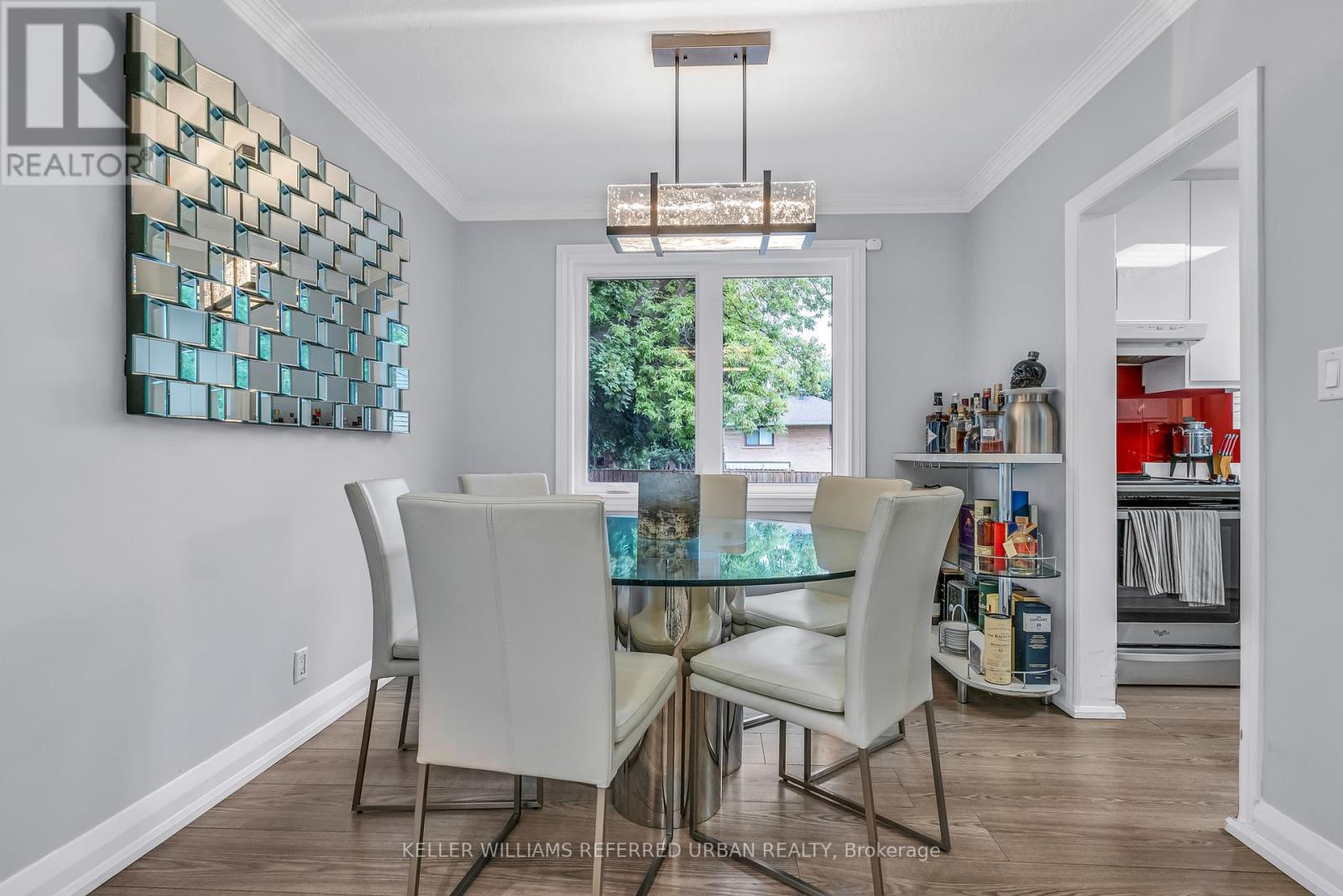 115 Ashbourne Drive, Toronto, Ontario  M9B 4H9 - Photo 8 - W13175834