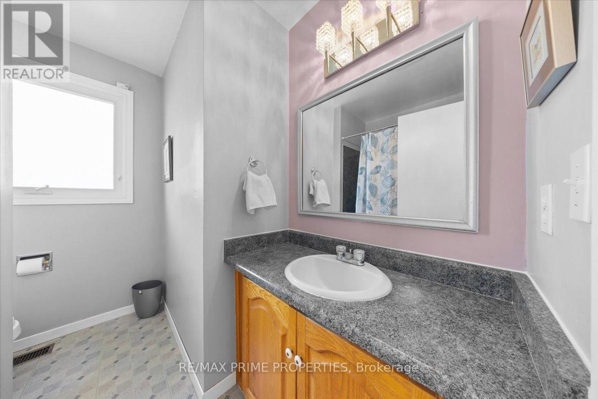 28 Glenmanor Drive, Ottawa, Ontario  K2G 3G1 - Photo 18 - X13121554