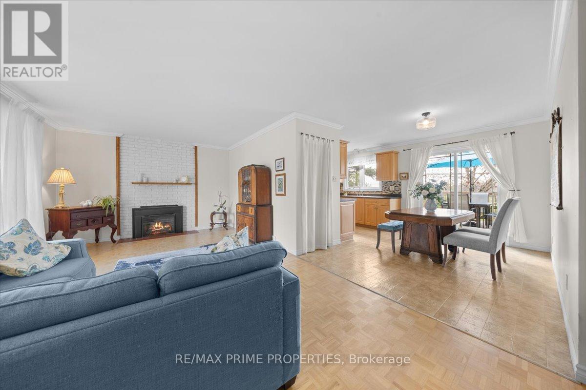 28 Glenmanor Drive, Ottawa, Ontario  K2G 3G1 - Photo 3 - X13121554