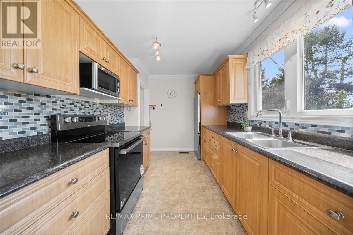28 Glenmanor Drive, Ottawa, Ontario  K2G 3G1 - Photo 9 - X13121554