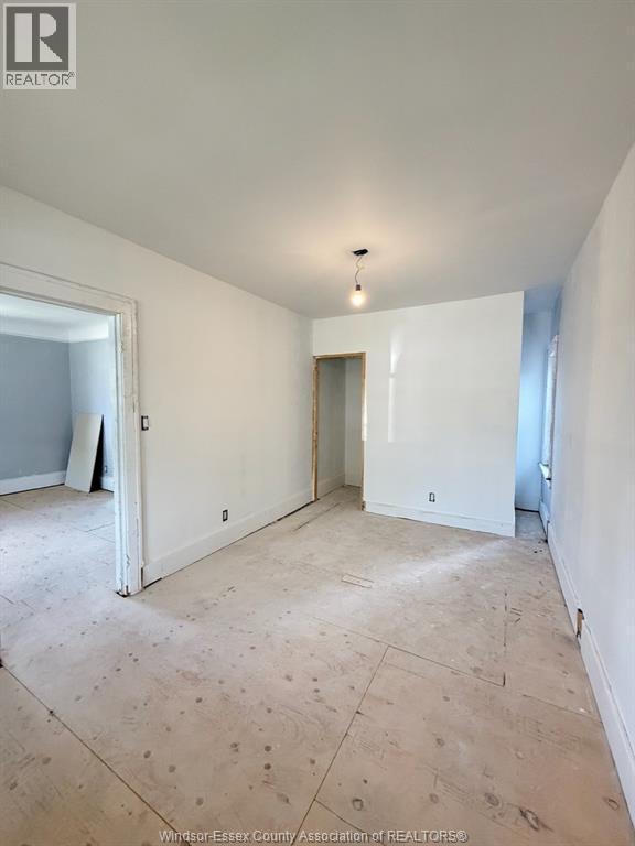 1069 Elm, Windsor, Ontario N9A 5H8 - Photo 11 - 26012173