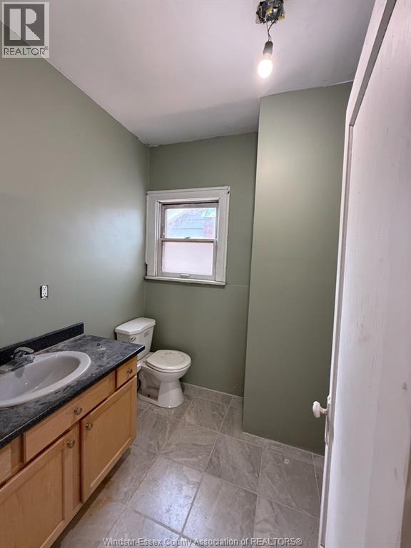 1069 Elm, Windsor, Ontario N9A 5H8 - Photo 13 - 26012173