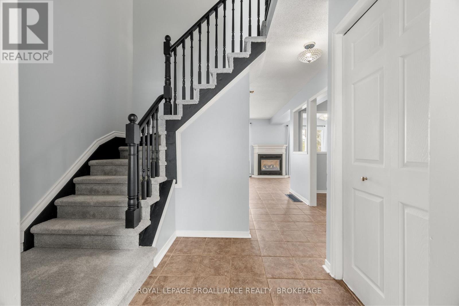 81 Rose Abbey Drive, Kingston, Ontario  K7K 6V9 - Photo 5 - X13176154