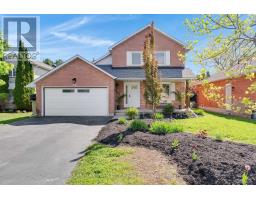 42 HANDORF DRIVE, Cambridge, Ontario