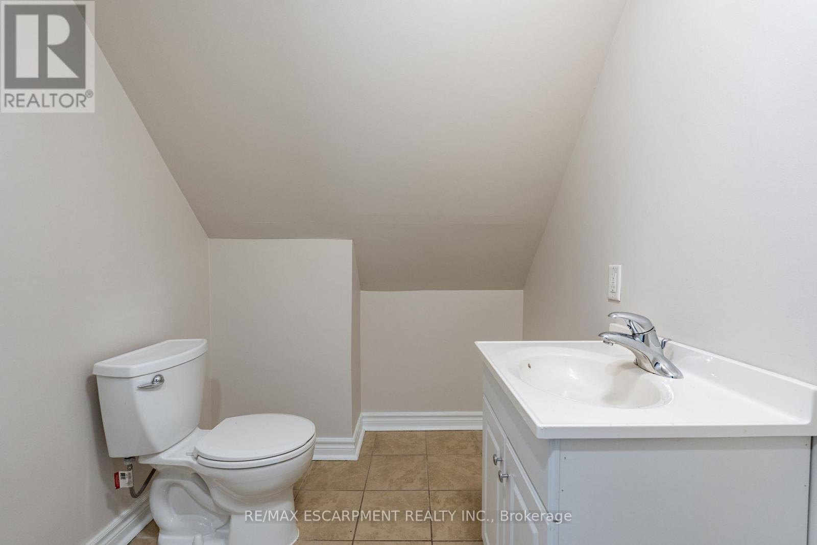 3 - 89 Carrick Avenue, Hamilton, Ontario  L8M 2W5 - Photo 14 - X13175836